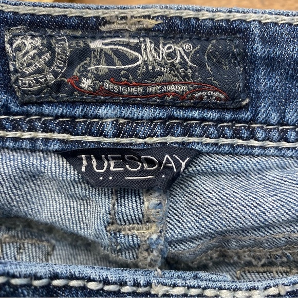 Silver Tuesday Jeans distressed with under lace size 28/33 - Picture 9 of 11